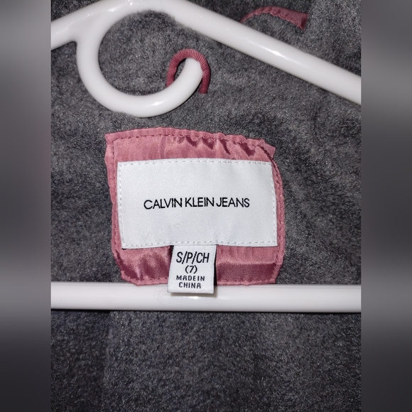 Calvin Klein Girls Puffer Faux Fur Coat - Picture 8 of 12